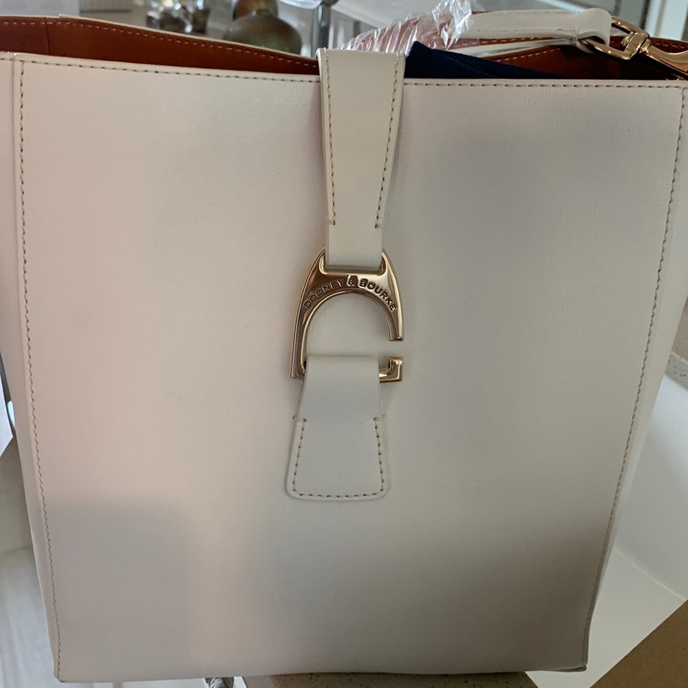 Dooney and bourke Ashby New with tags- includes wallet and dust bag
